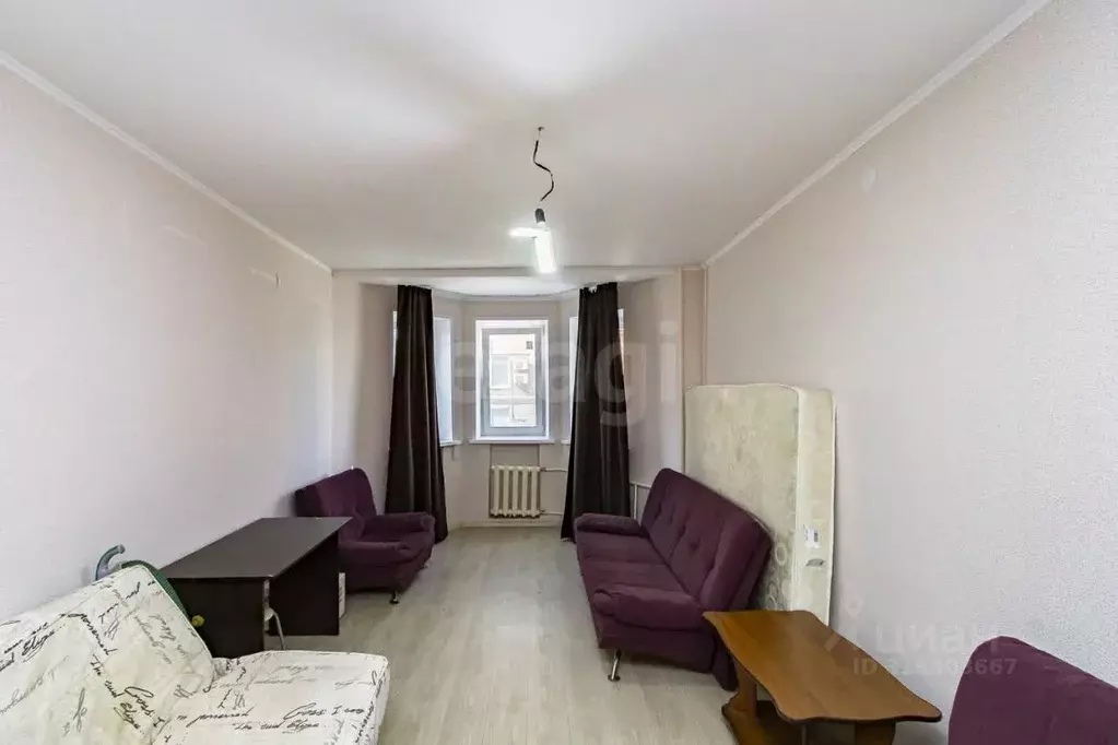 3-к кв. Тюменская область, Тюмень ул. Челюскинцев, 29 (69.3 м) - Фото 1