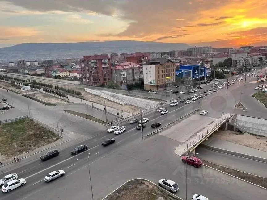 2-к кв. Дагестан, Махачкала просп. Насрутдинова (72.0 м) - Фото 0