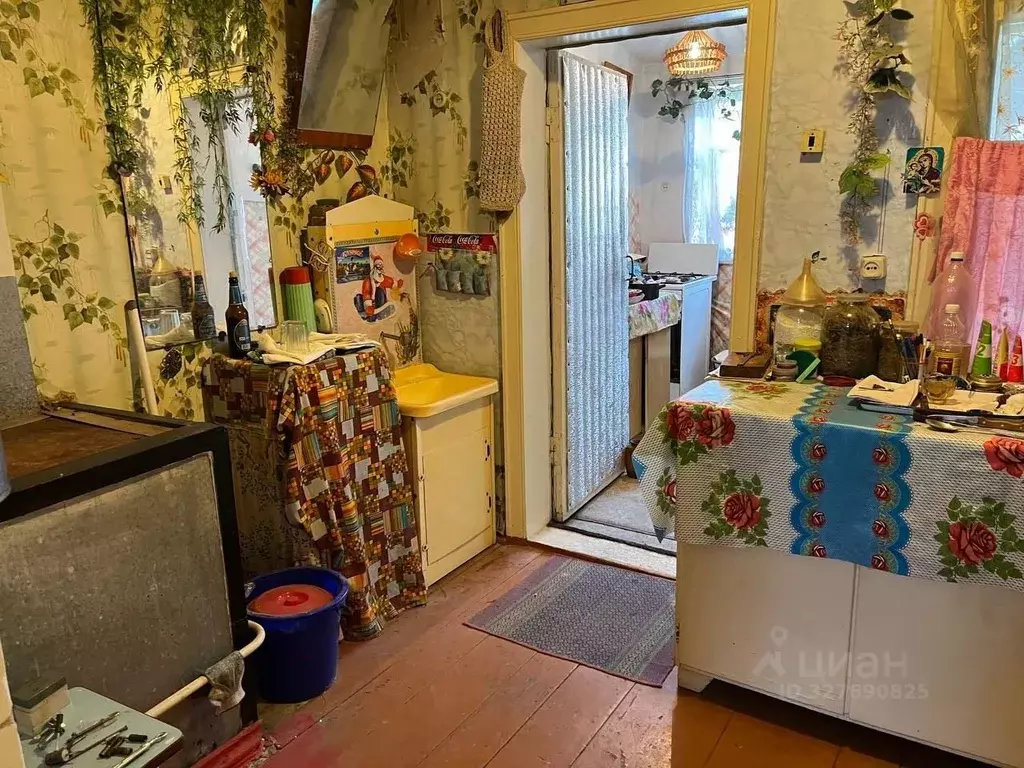 Дом в Ростовская область, Миллерово ул. Парижской Коммуны, 9 (40 м) - Фото 2