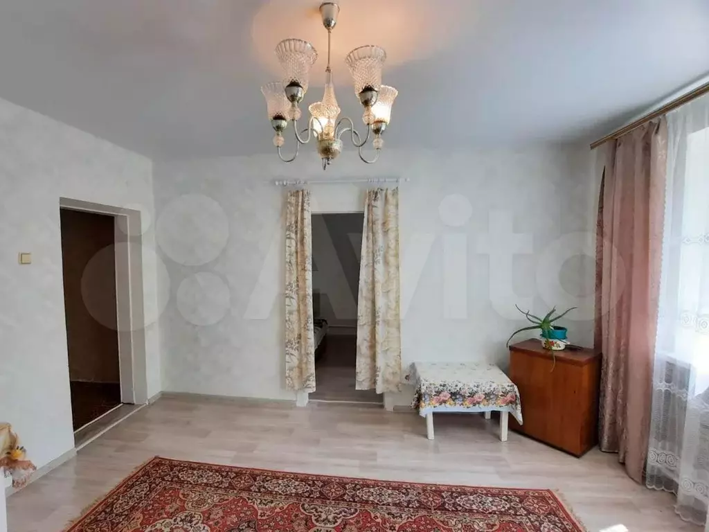 4-к. квартира, 75 м, 1/1 эт. - Фото 1