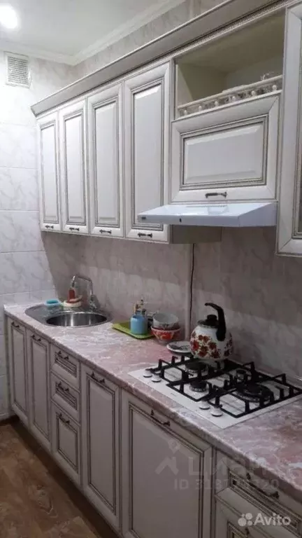 3-к кв. Астраханская область, Астрахань ул. Баумана, 11к3 (75.0 м) - Фото 0