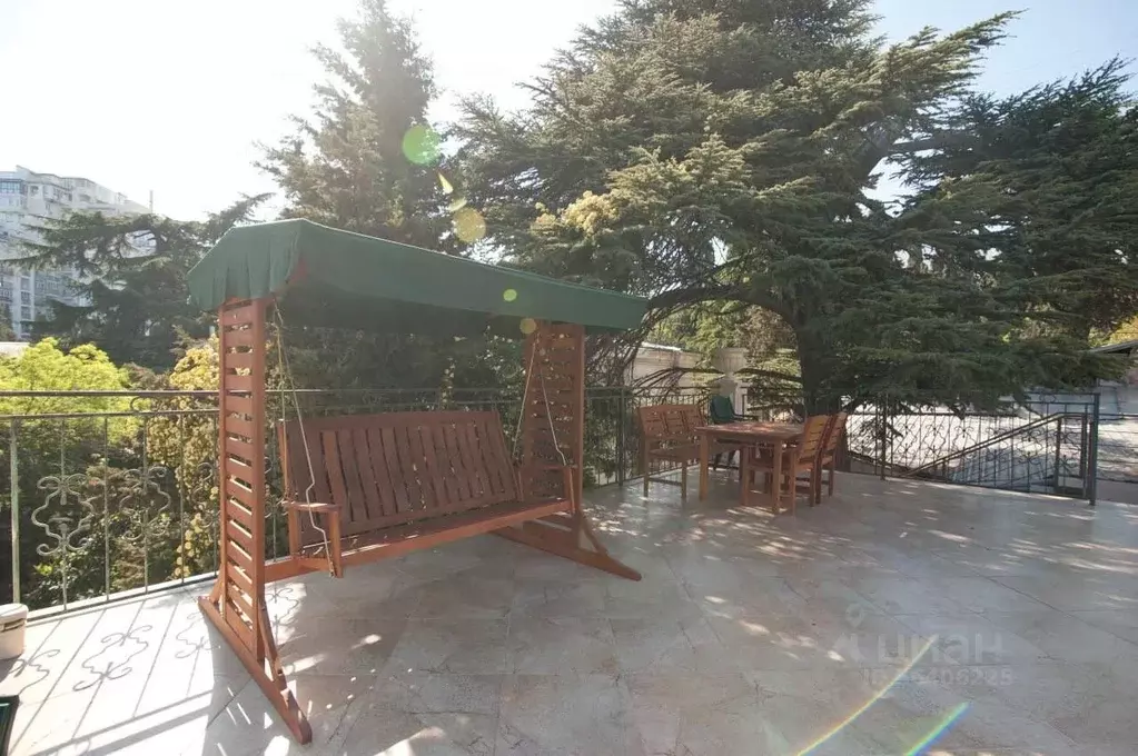 3-к кв. Крым, Ялта ул. Чехова, 13 (68.0 м) - Фото 0