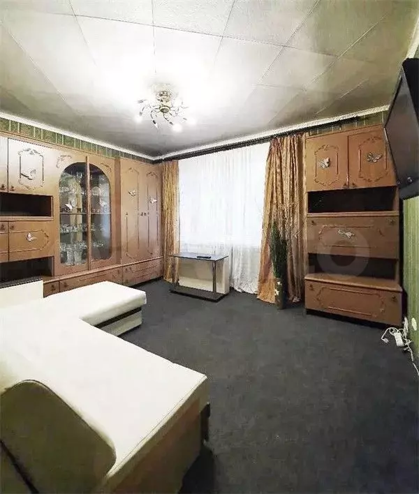 2-к. квартира, 40 м, 1/9 эт. - Фото 0