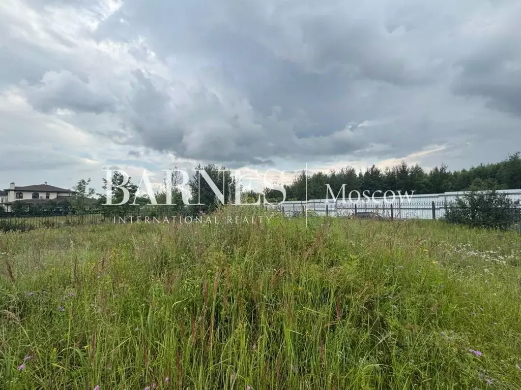 Участок в Московская область, Красногорск городской округ, с. ... - Фото 1