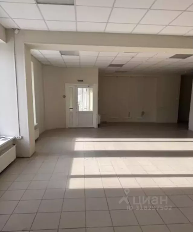 Помещение свободного назначения в Новгородская область, Великий ... - Фото 1