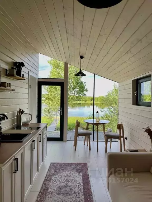 Дом в Ленинградская область, Волховский район, Иссадское с/пос, д. ... - Фото 1