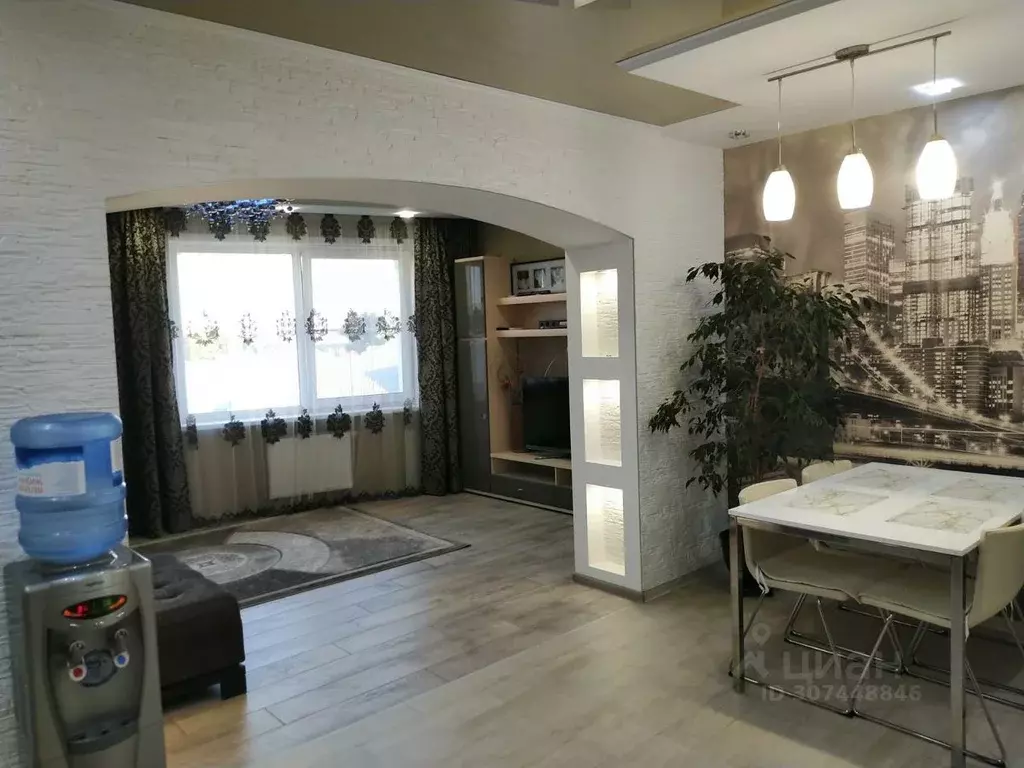 3-к кв. Алтайский край, Барнаул ул. Профинтерна, 7а (96.6 м) - Фото 1