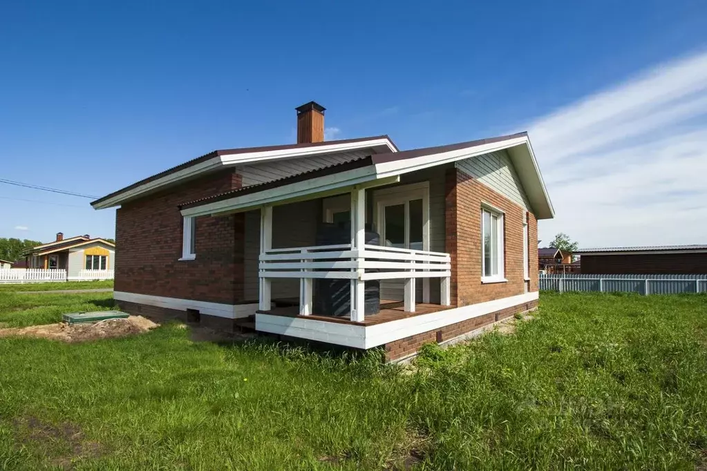 Дом в Омская область, Омский район, с. Красноярка ул. 1-я Рябиновая ... - Фото 1