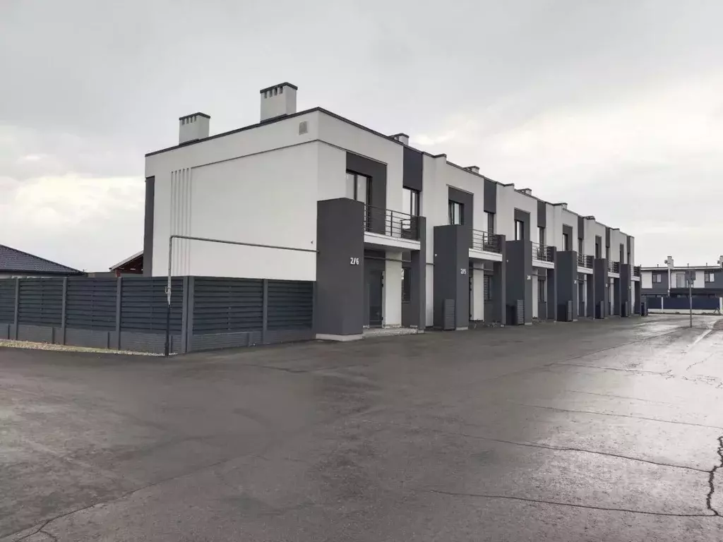 Таунхаус в Самарская область, Ставропольский район, пос. Приморский ... - Фото 1