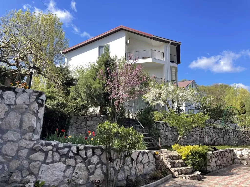 Дом в Севастополь, Севастополь, Балаклава г. ул. Аланская, 71 (500 м) - Фото 1
