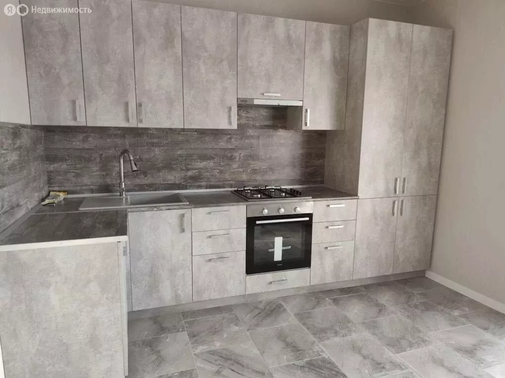 Дом в село Кухаривка, Краснодарская улица (80 м) - Фото 1