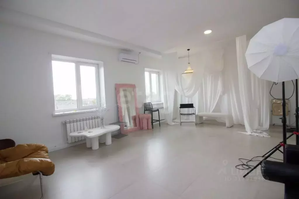 Помещение свободного назначения в Калужская область, Калуга Зерновая ... - Фото 1