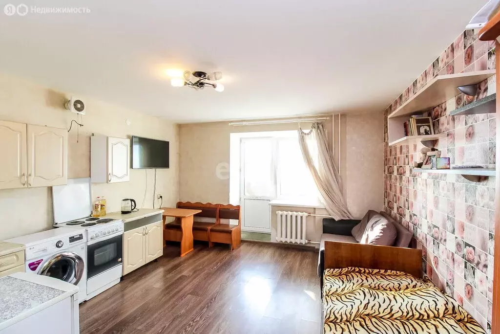 Квартира-студия: микрорайон Мелиораторов, улица Голышева, 4 (24.3 м) - Фото 1