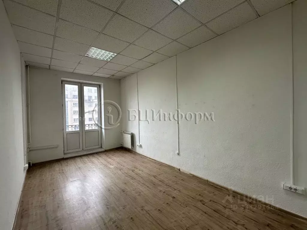 Офис в Санкт-Петербург Кантемировская ул., 22 (17 м) - Фото 2