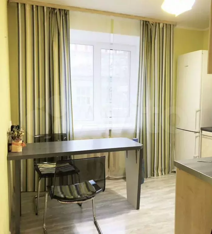 2-к. квартира, 60 м, 1/6 эт. - Фото 0