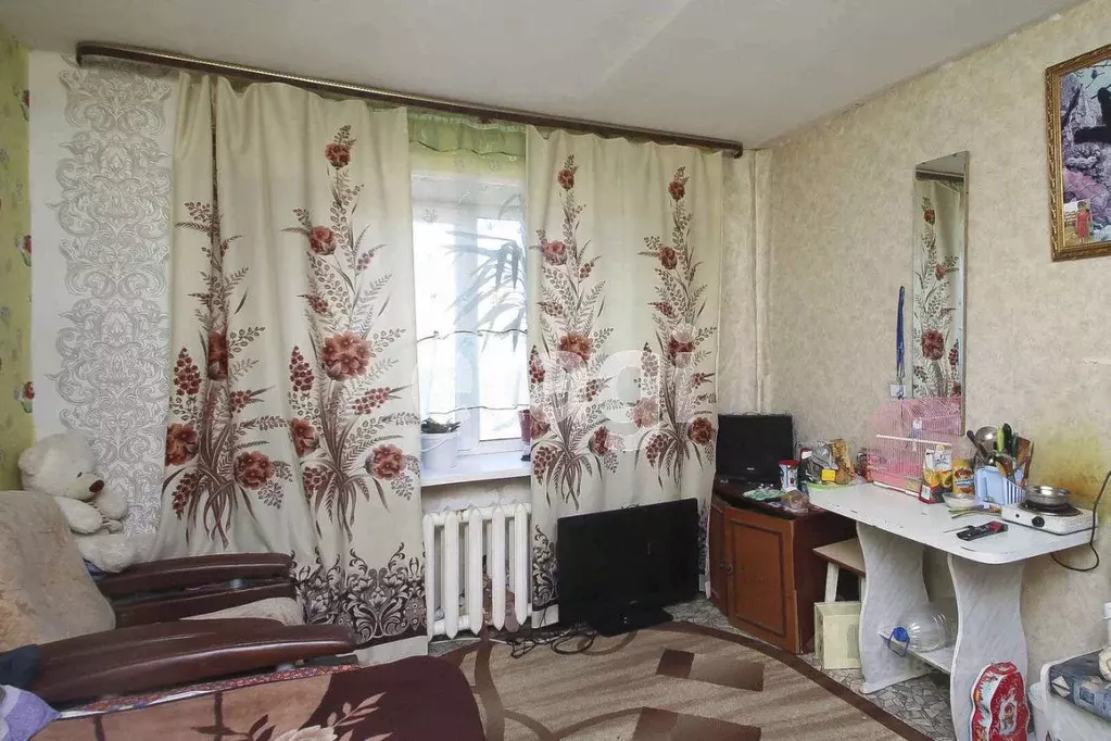 Комната Тюменская область, Тюмень ул. Мельникайте, 44а (13.0 м) - Фото 1