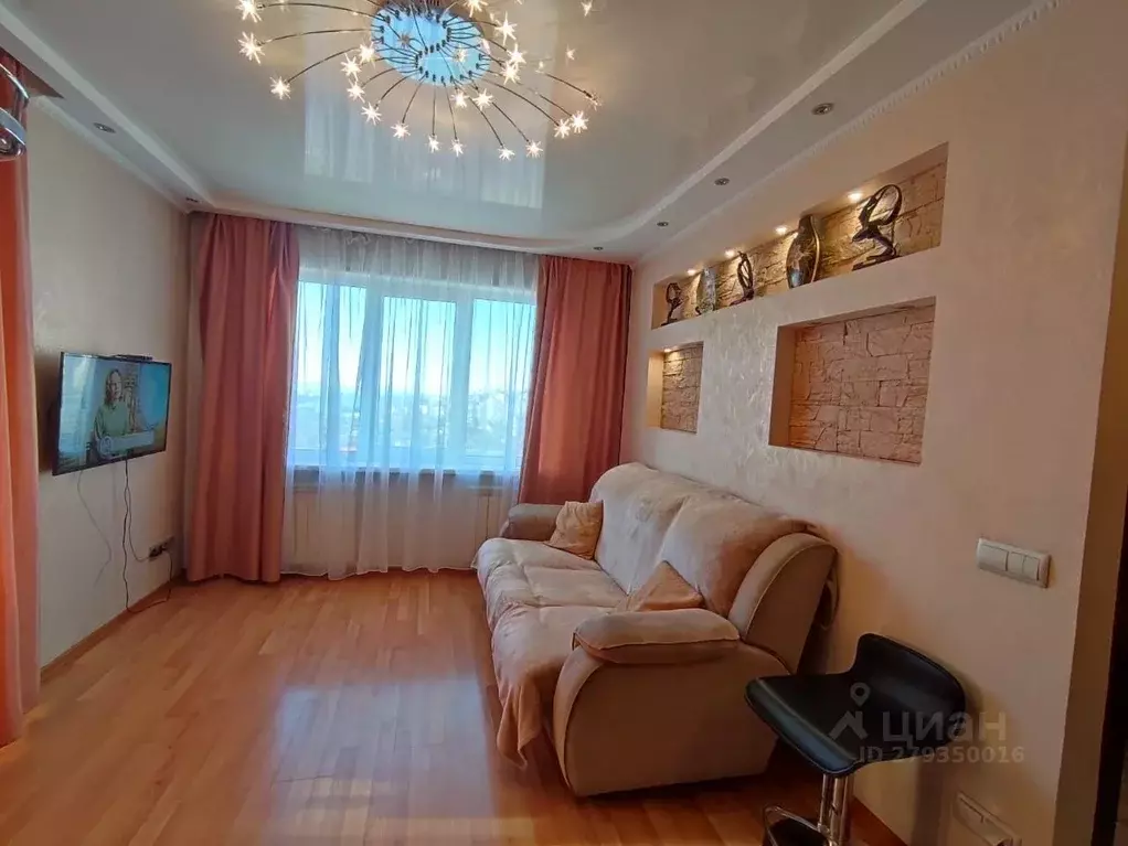 2-к кв. Приморский край, Владивосток 71-й мкр, ул. Ватутина, 12 (34.0 ... - Фото 0