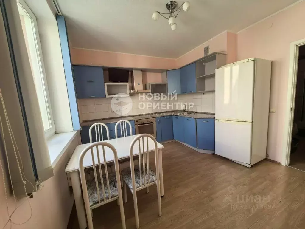 3-к кв. Свердловская область, Екатеринбург ул. Соболева, 21к1 (81.1 м) - Фото 1