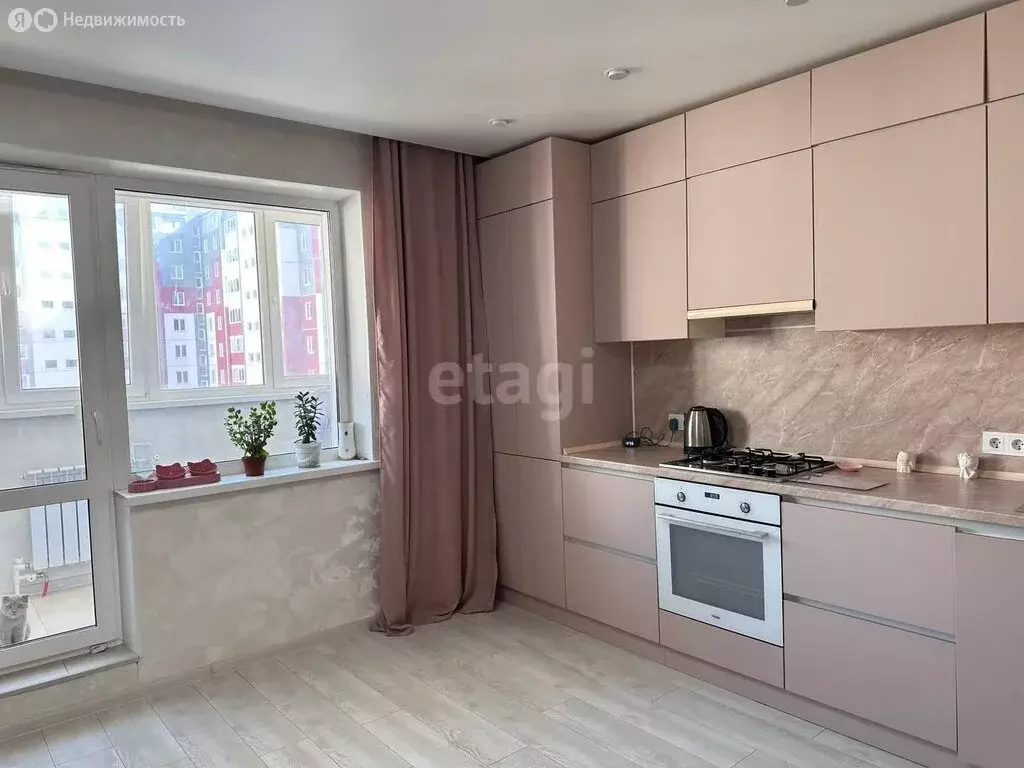 2-комнатная квартира: Чебаркуль, улица 9 Мая, 31 (56.3 м) - Фото 1
