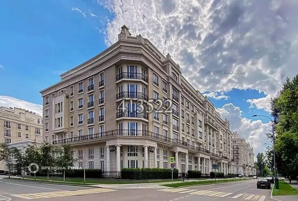 4-к кв. Москва ул. Ефремова, 19к4 (223.3 м) - Фото 0