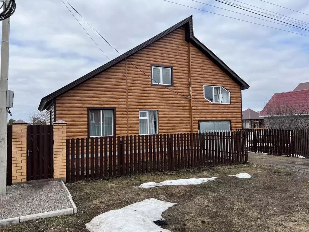 Дом в Башкортостан, Чишминский район, с. Еремеево ул. Галикеева, 13 ... - Фото 1