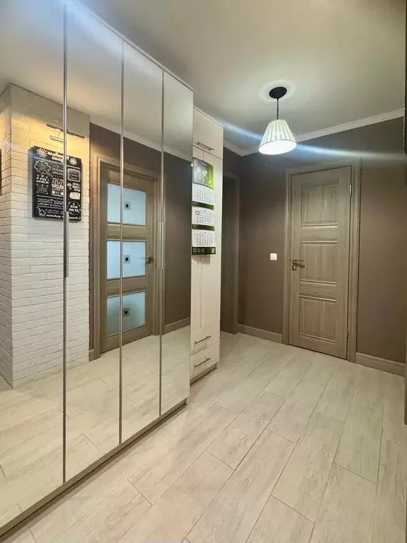 Продаётся 2-к квартира, 62.4 м - Фото 1