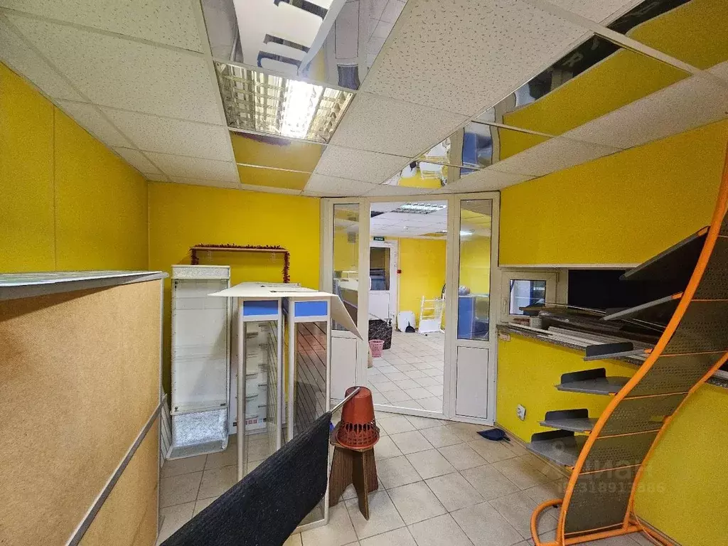 Помещение свободного назначения в Вологодская область, Череповец ул. ... - Фото 2