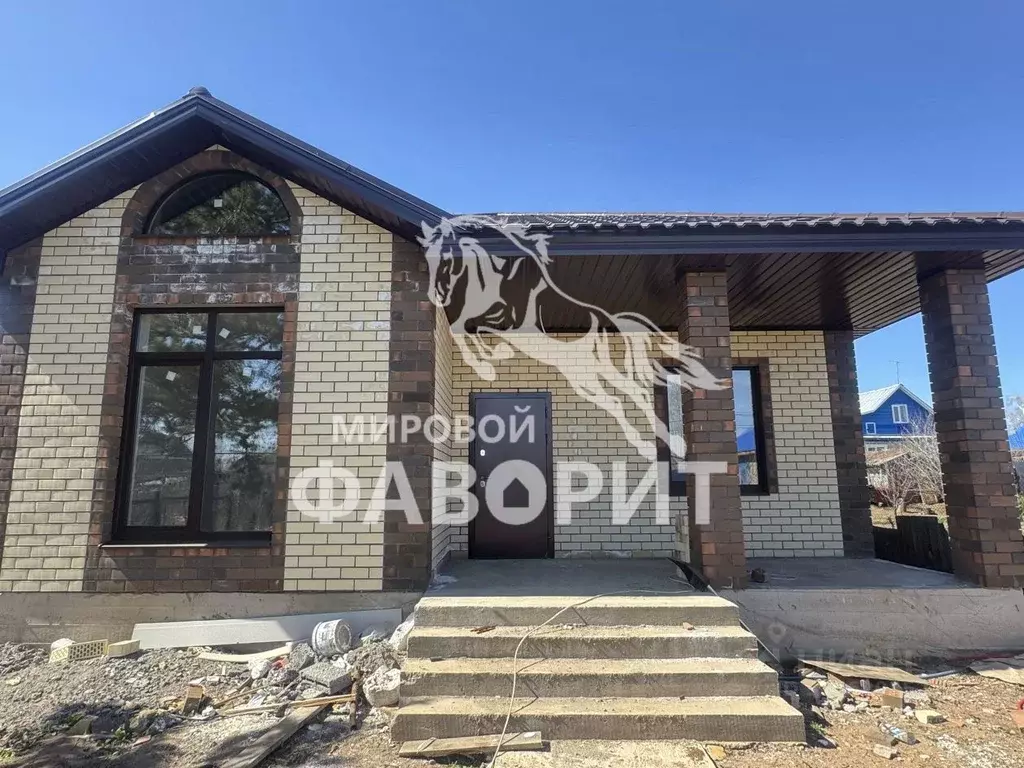 Дом в Оренбургская область, Оренбургский район, с. Подгородняя ... - Фото 1