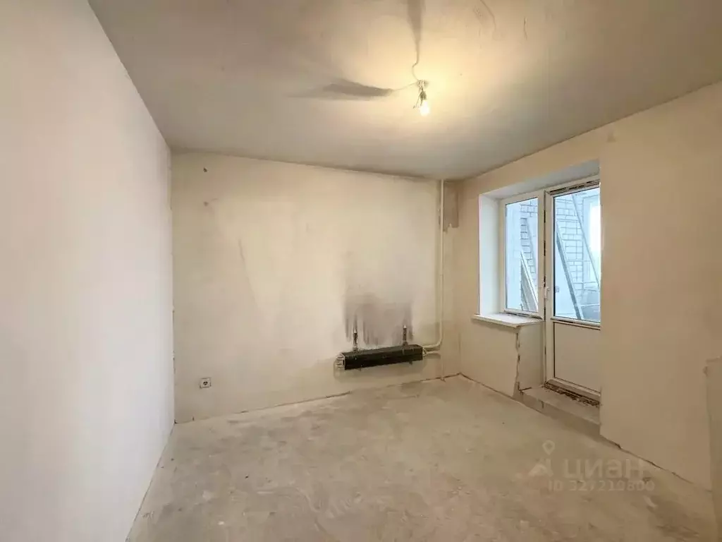 3-к кв. Волгоградская область, Волгоград ул. Глазкова, 27 (87.2 м) - Фото 0