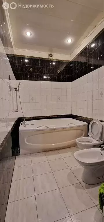 3-комнатная квартира: Мыски, Советская улица, 26 (120.1 м) - Фото 1