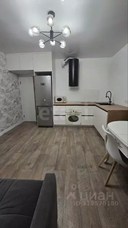 2-к кв. Тюменская область, Тюмень ул. Розы Люксембург, 12к2 (63.0 м) - Фото 0