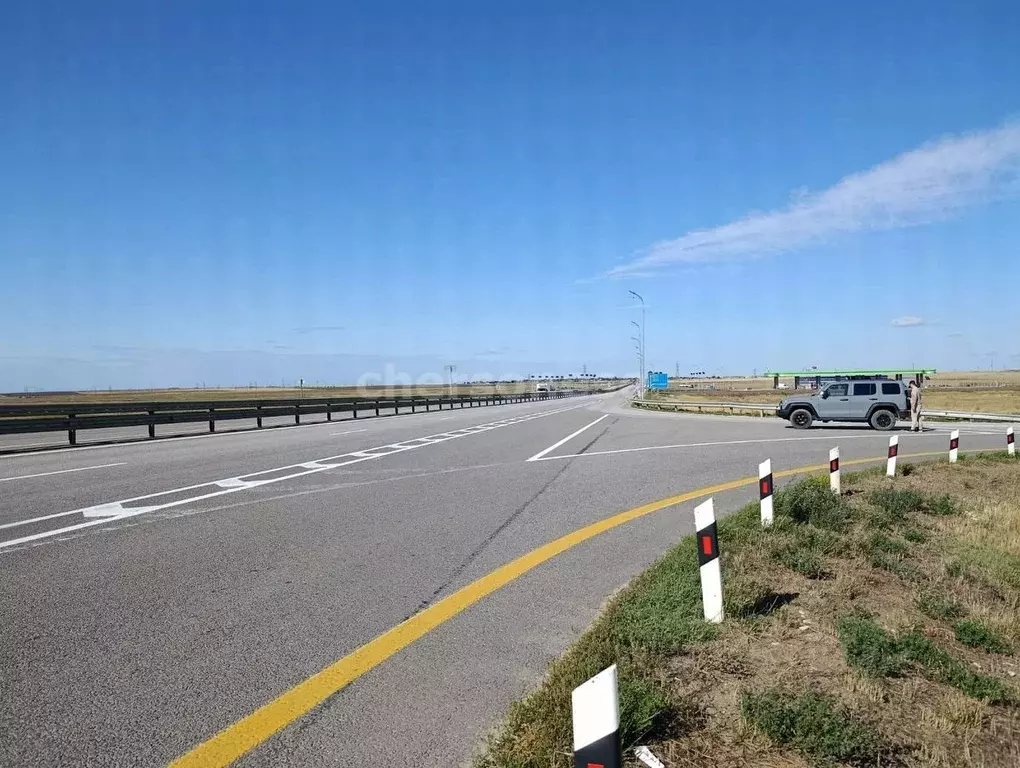 Участок в Крым, Ленинский район, Батальненское с/пос, с. Южное ул. ... - Фото 1