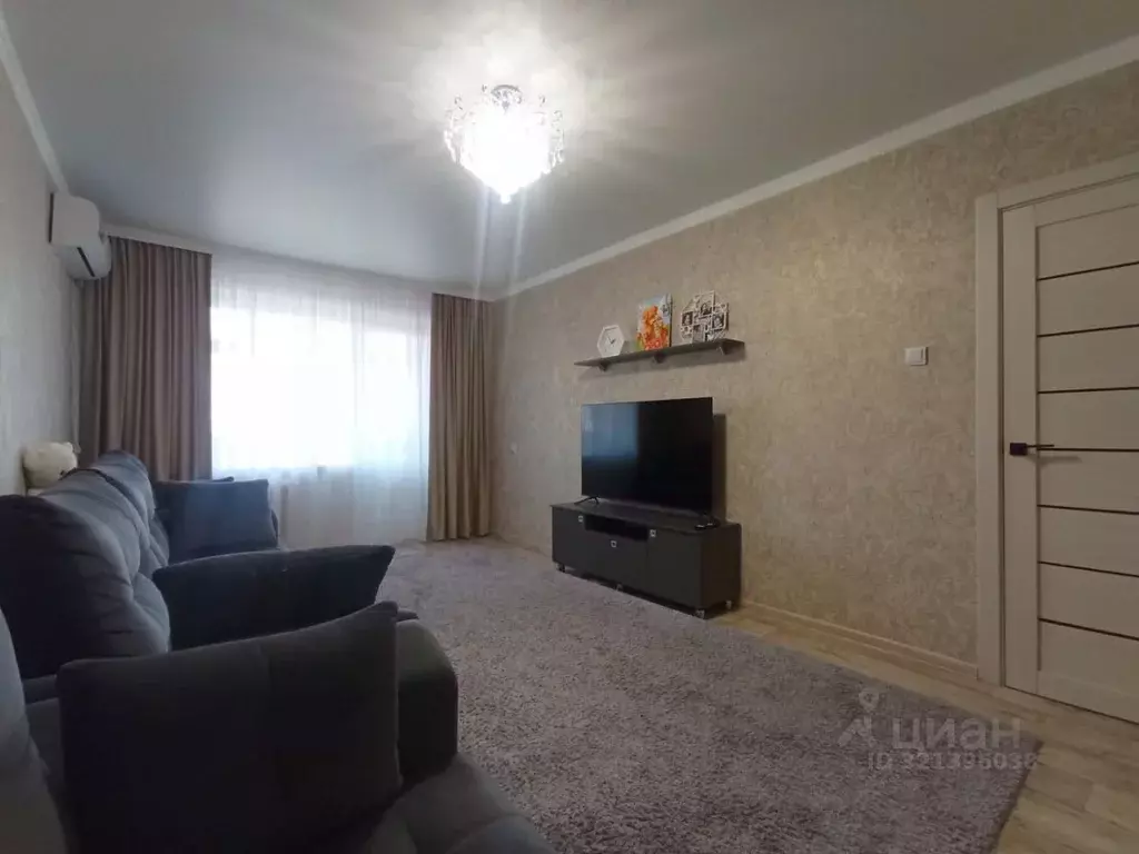 2-к кв. Астраханская область, Астрахань Хибинская ул., 45к6 (56.8 м) - Фото 1