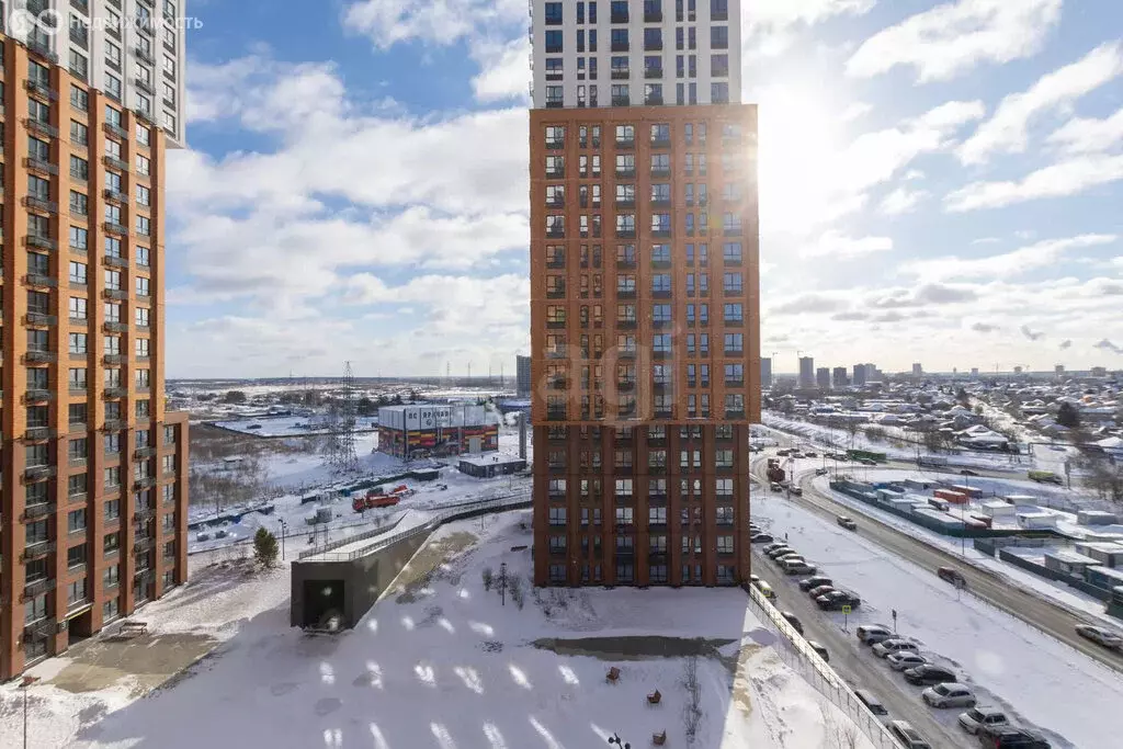 1-комнатная квартира: Тюмень, улица Тимофея Чаркова, 93 (49 м) - Фото 0