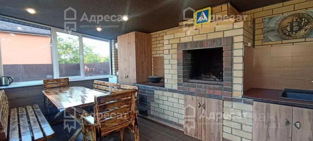 Дом в Волгоградская область, Среднеахтубинский район, Краснослободск ... - Фото 0