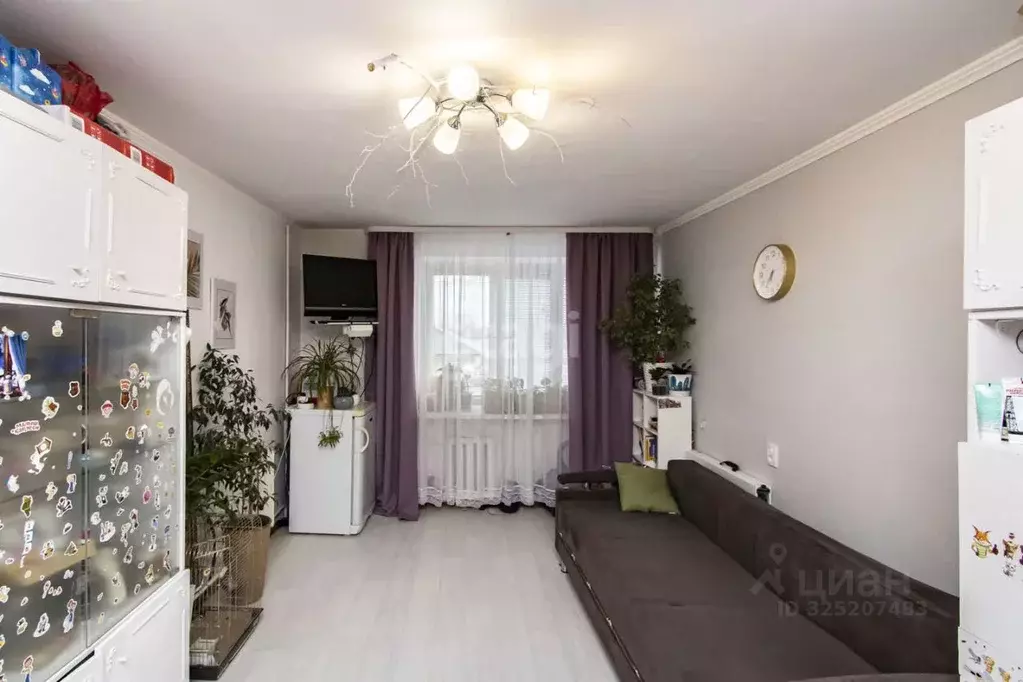 Комната Тюменская область, Тюмень ул. Республики, 214 (40.3 м) - Фото 0