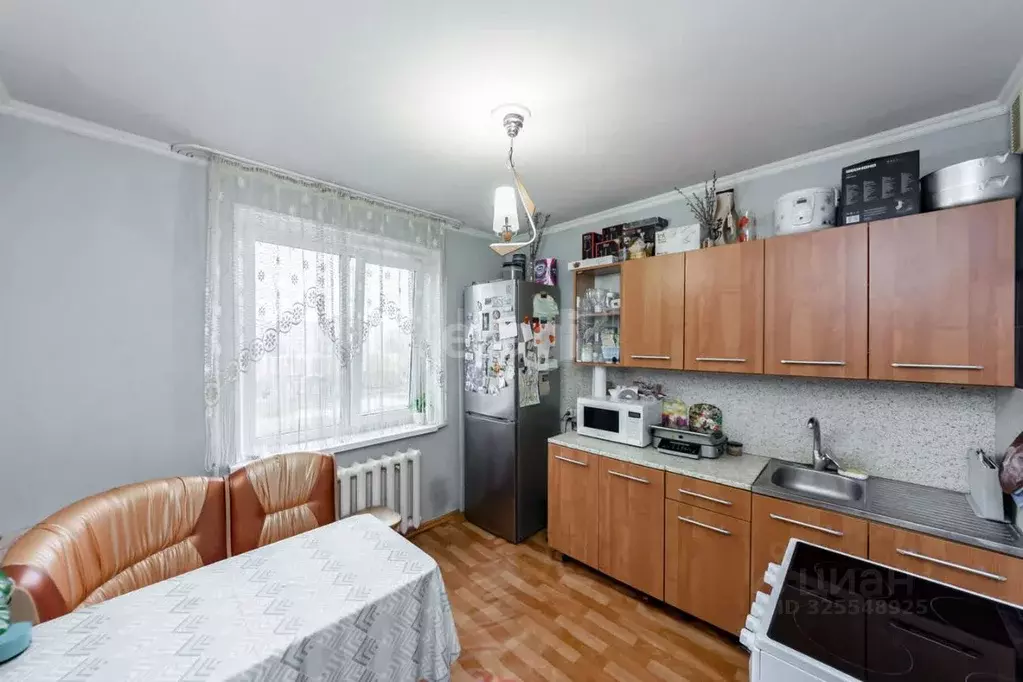 3-к кв. Тюменская область, Тюмень Восточный мкр, ул. Моторостроителей, ... - Фото 0