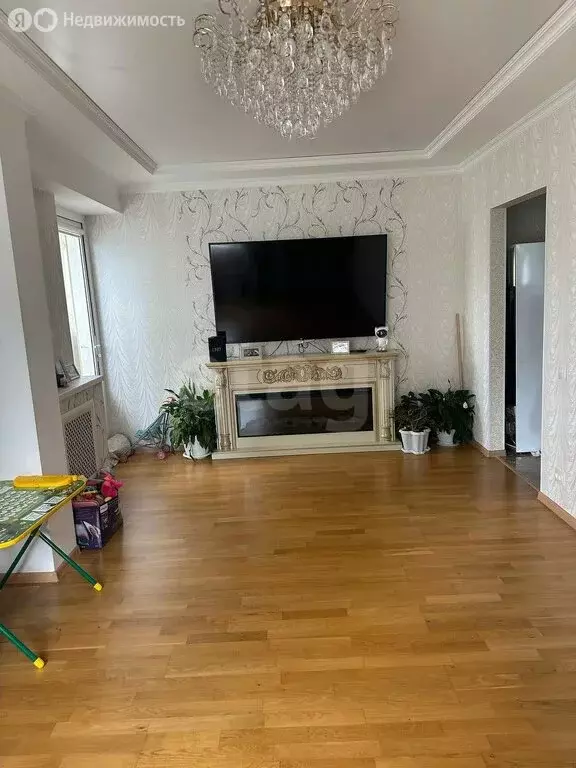 3-комнатная квартира: Кисловодск, Набережная улица, 3 (79.9 м) - Фото 0