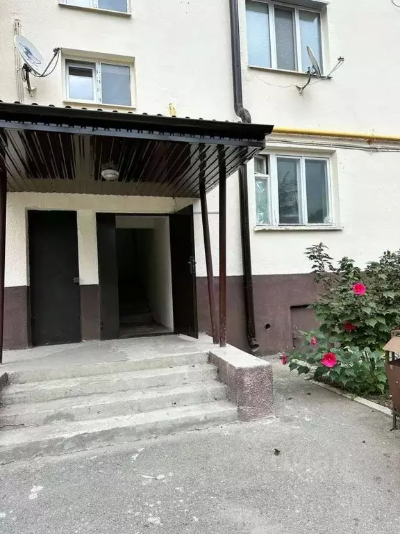 2-к кв. Кабардино-Балкария, Терек Кабардинская ул., 195 (61.1 м) - Фото 2