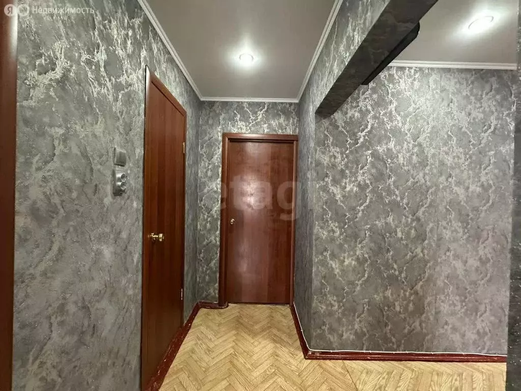 3-комнатная квартира: Стерлитамак, улица Артёма, 144 (66.3 м) - Фото 1