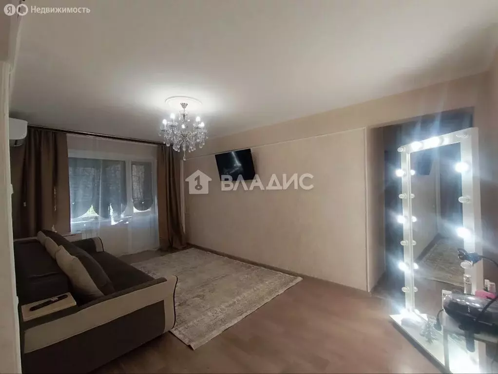 2-комнатная квартира: Улан-Удэ, улица Сенчихина, 20 (42 м) - Фото 1