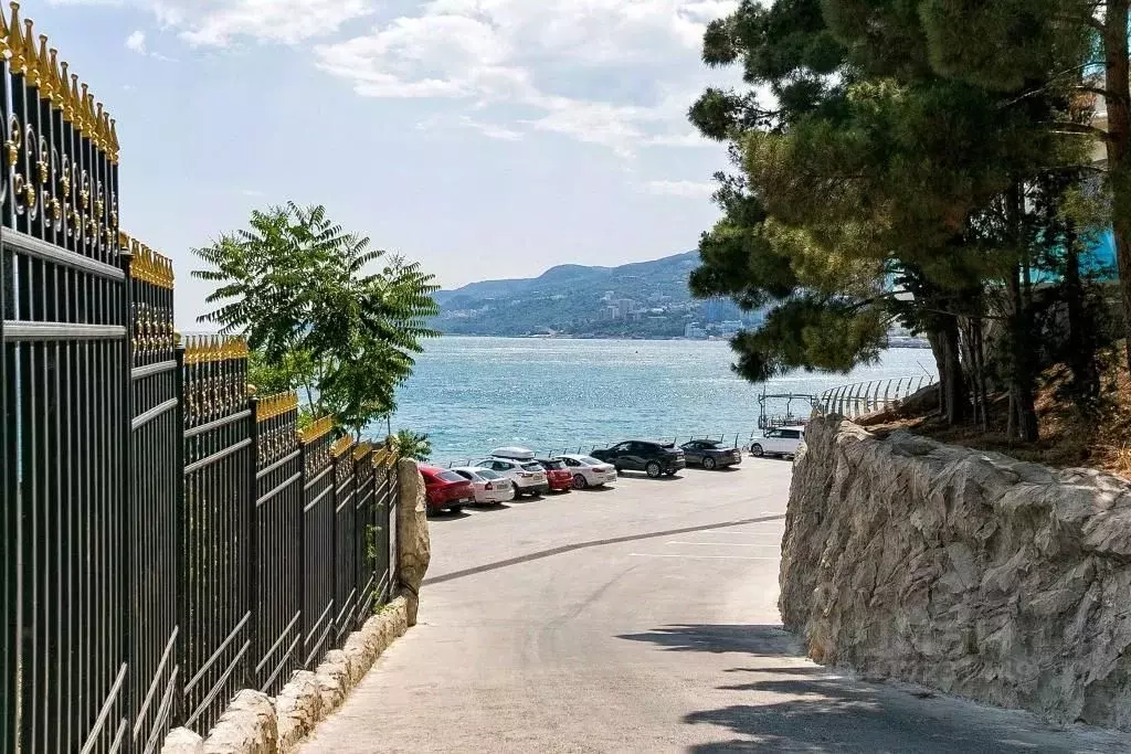 2-к кв. Крым, Ялта ул. Дражинского, 48В (97.0 м) - Фото 0