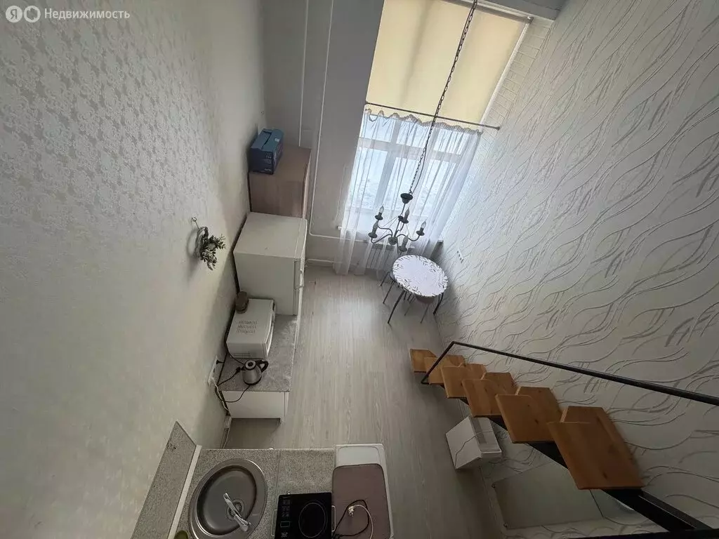 Квартира-студия: Новокузнецк, улица Челюскина, 41 (21 м) - Фото 2