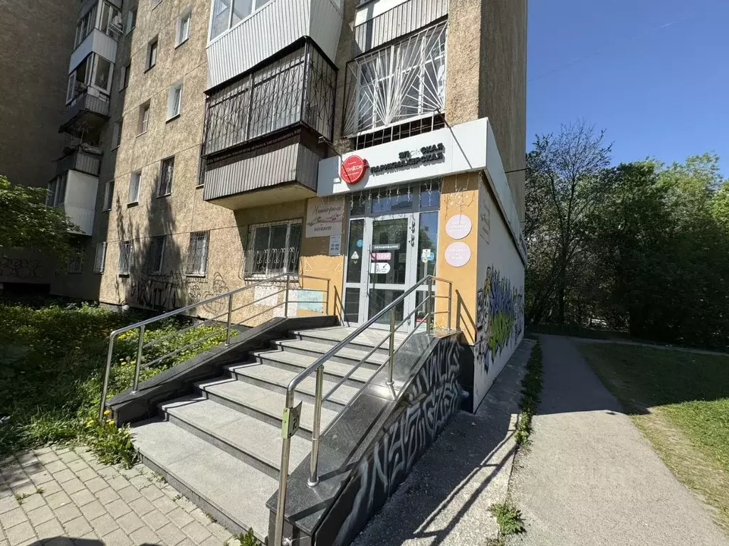 Торговая площадь в Свердловская область, Екатеринбург ул. Кузнецова, ... - Фото 0