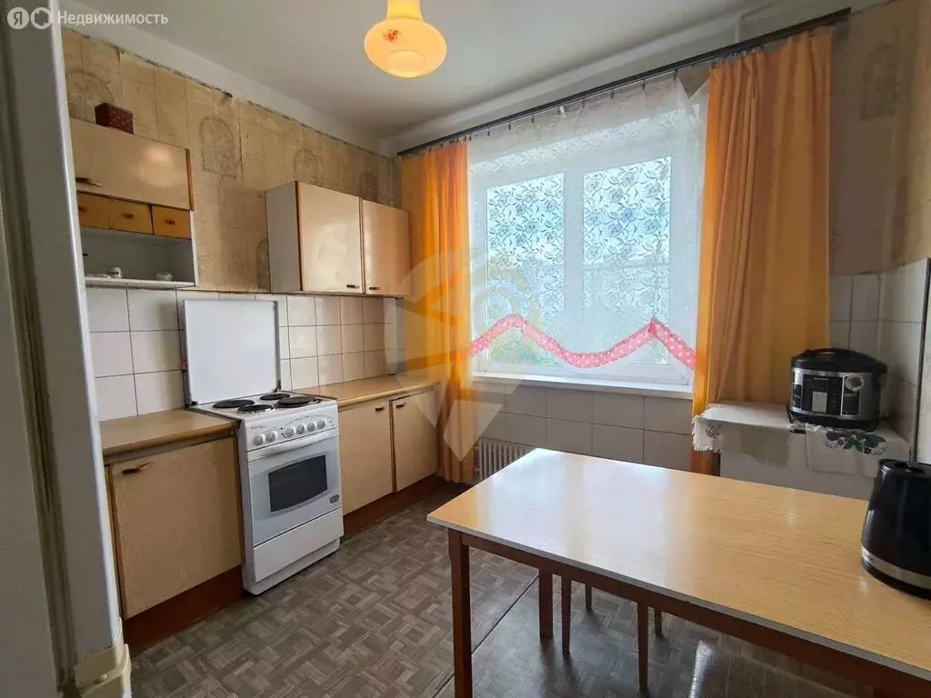 3-комнатная квартира: Старый Оскол, микрорайон Королёва, 14 (63.3 м) - Фото 1