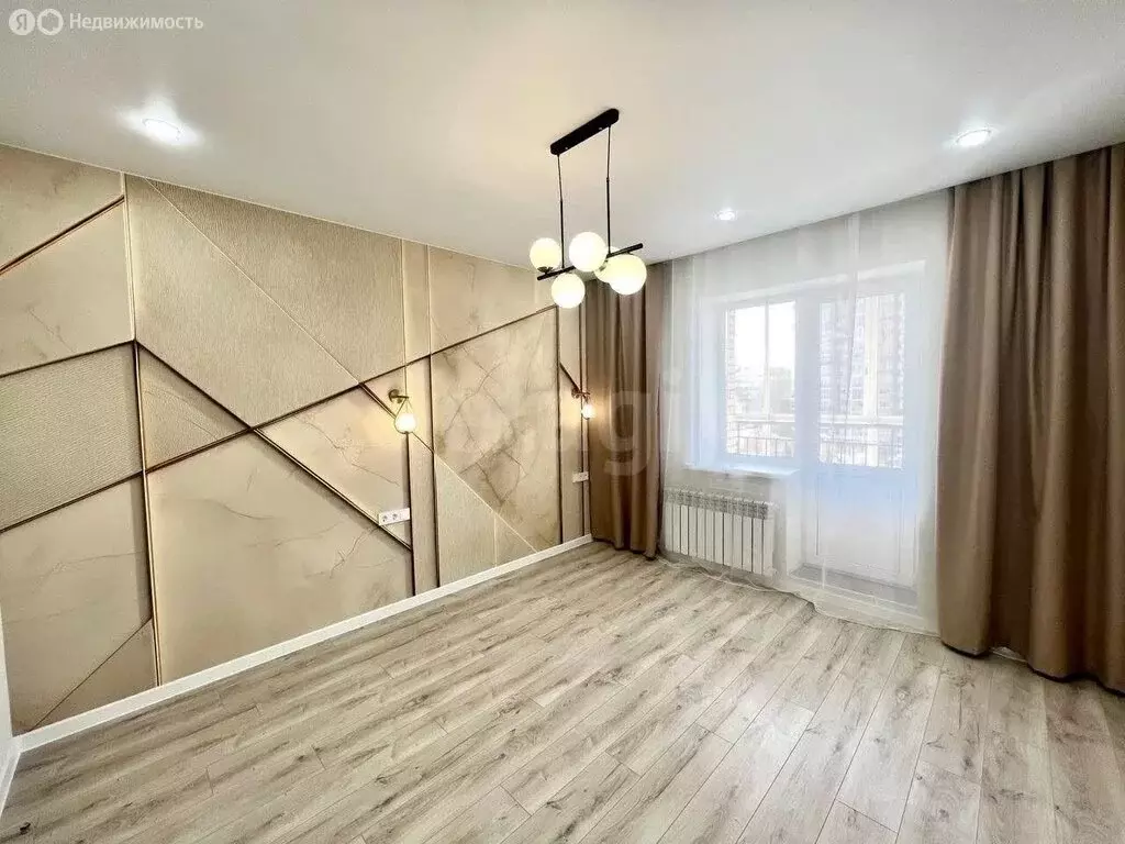 4-комнатная квартира: Иркутск, улица Якоби, 8 (82 м) - Фото 1