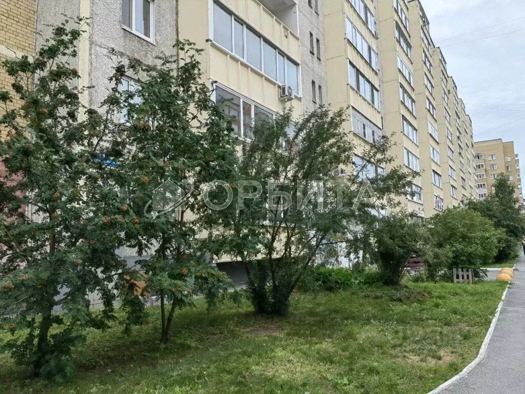 3-к кв. Тюменская область, Тюмень Малая Боровская ул., 38/1 (85.1 м) - Фото 1