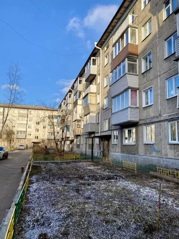 3-к кв. Красноярский край, Красноярск Семафорная ул., 243 (56.9 м) - Фото 1