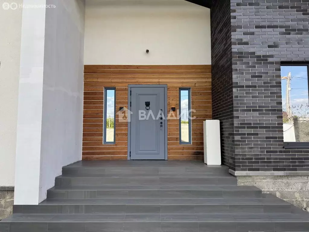 Дом в Белгород, улица имени Раздобаркина, 114 (195 м) - Фото 0