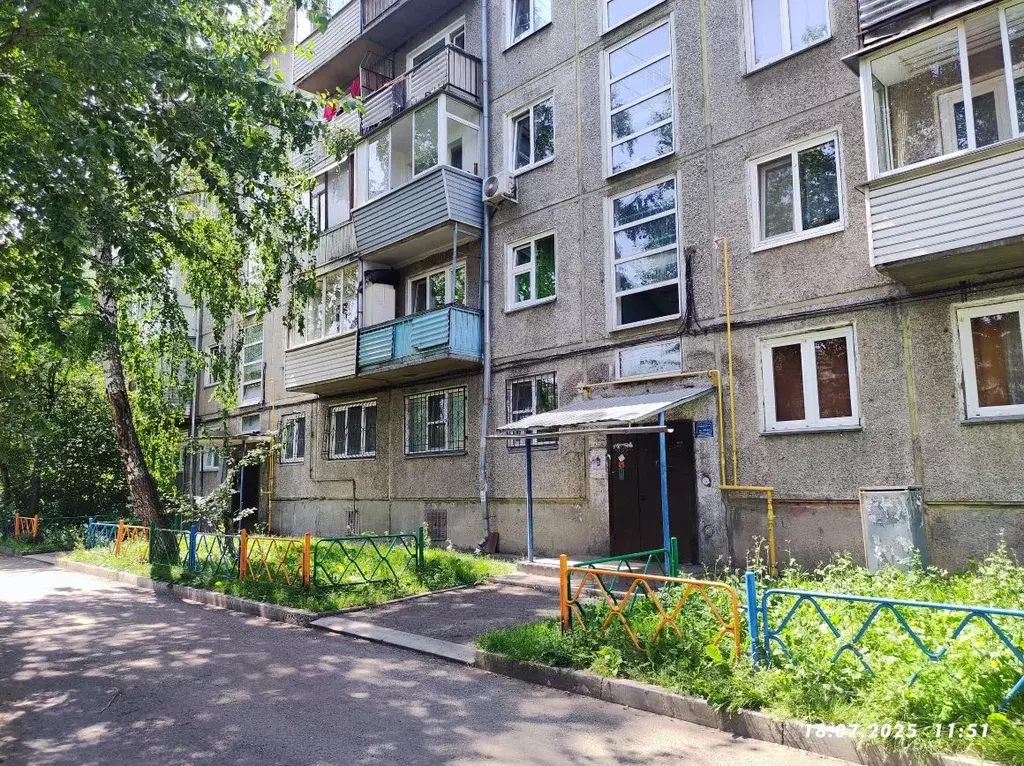 3-к кв. Красноярский край, Красноярск ул. Имени Героя Советского Союза ... - Фото 0
